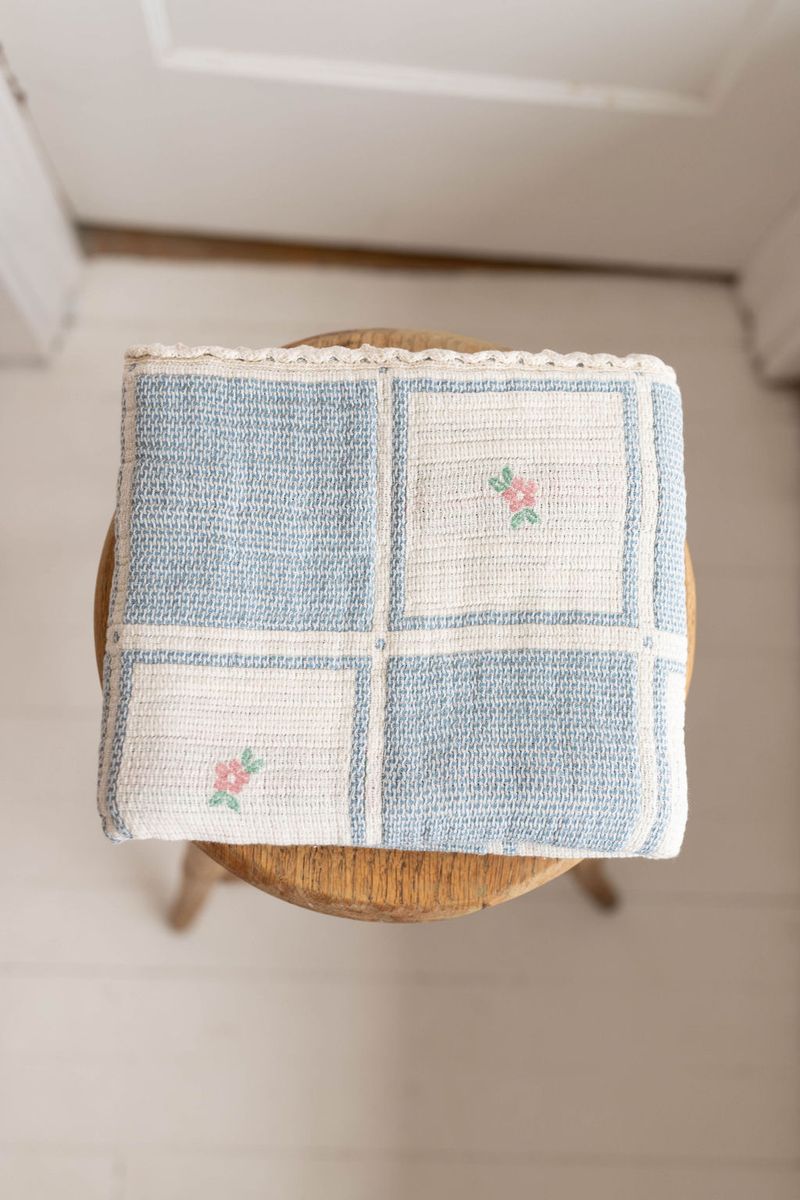 spring bloom blanket