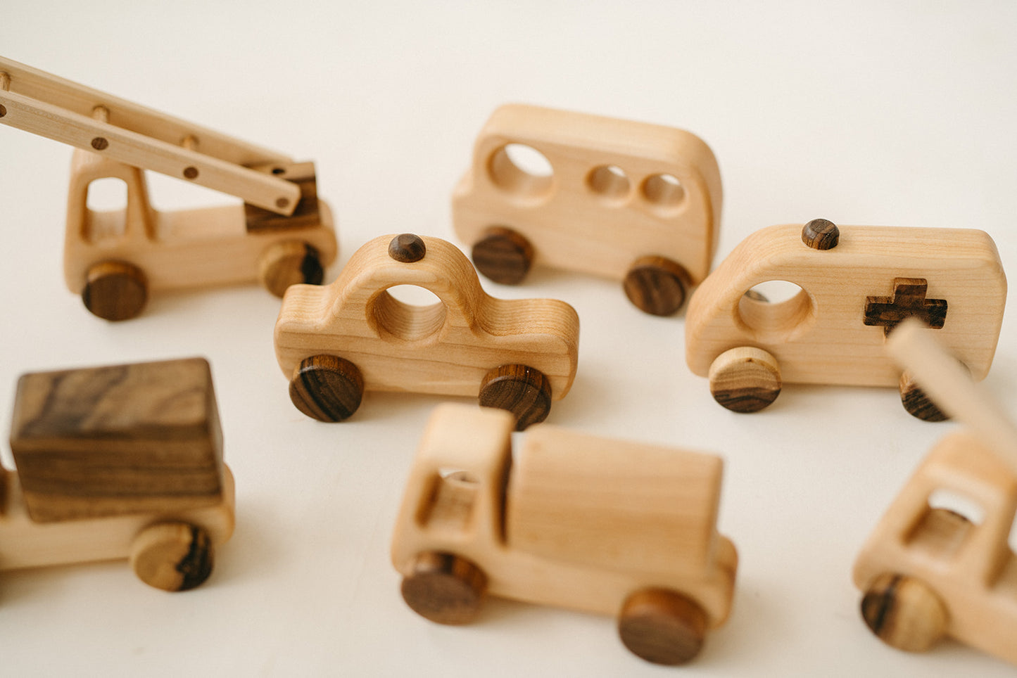 wooden car set
